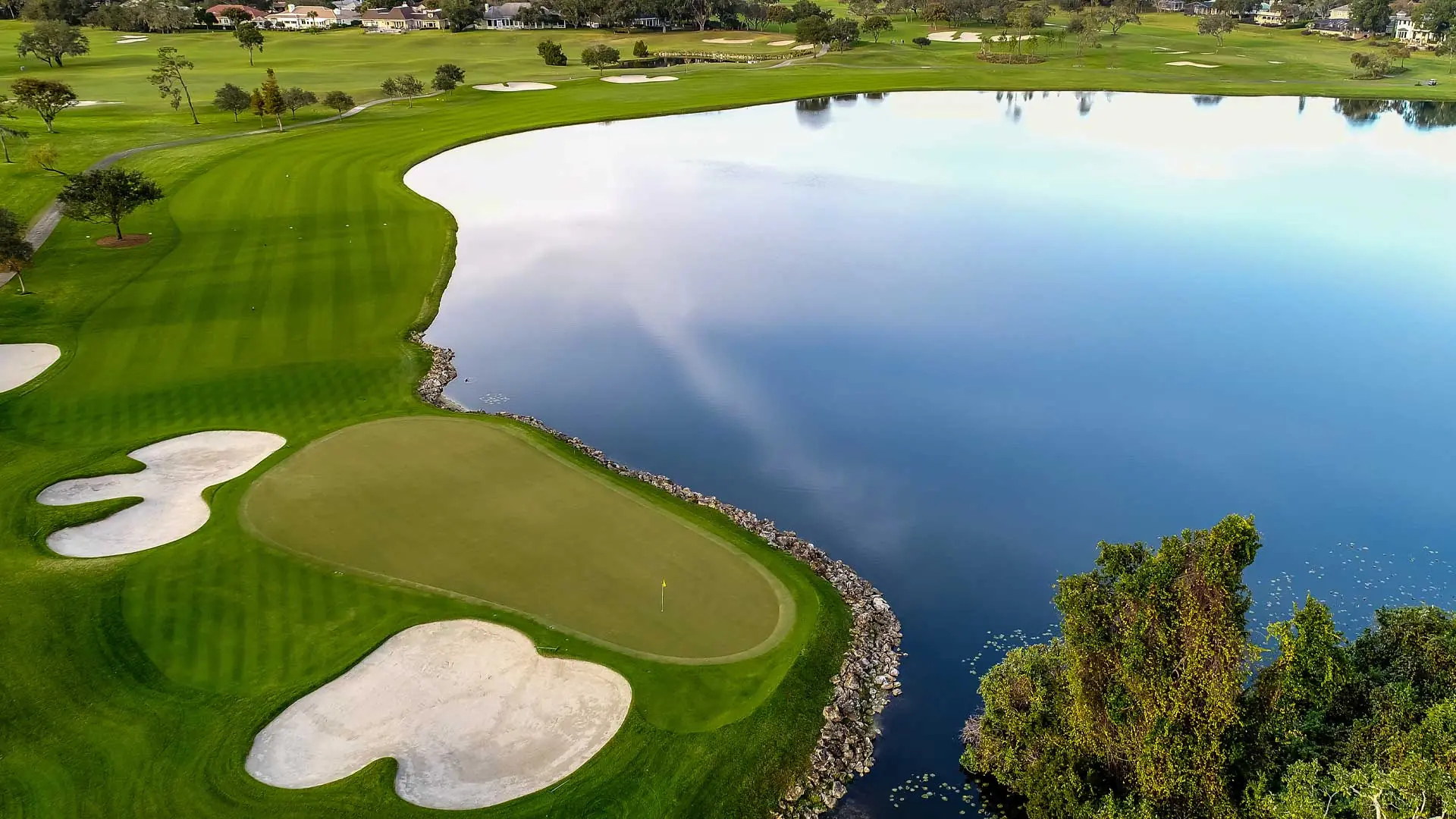 Orlando golf course homes for sale near Bay Hill