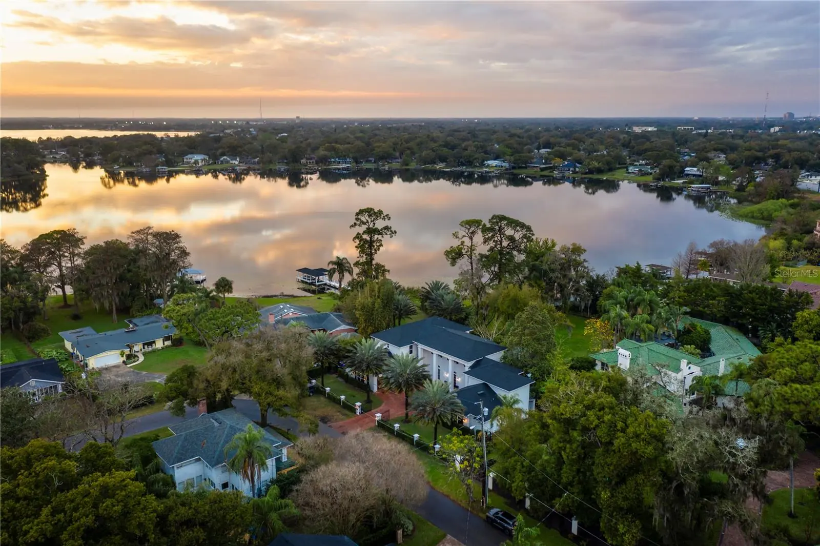 Winter Park lakefront homes for sale on the Winter Park Chain of Lakes